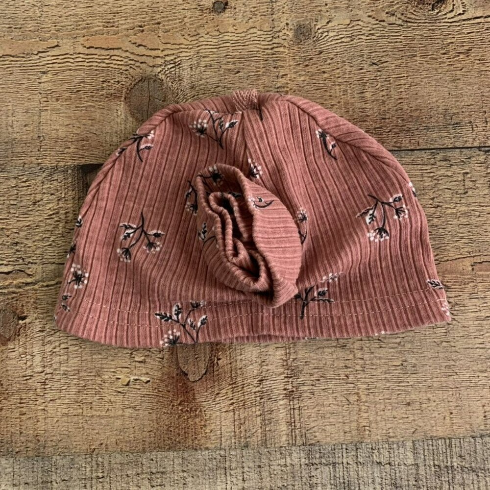 Nicole Miller Baby Girl Size 3-6M Pink Ribbed Knit Hat With Flower